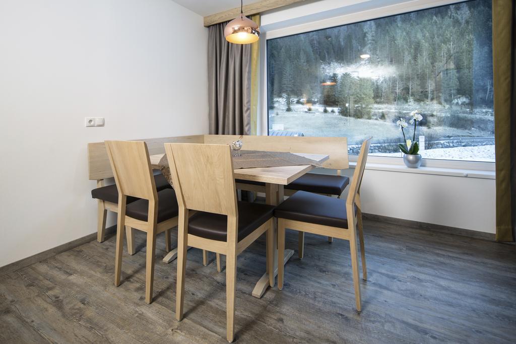 Ferienwohnung Alps Tux Exterior foto